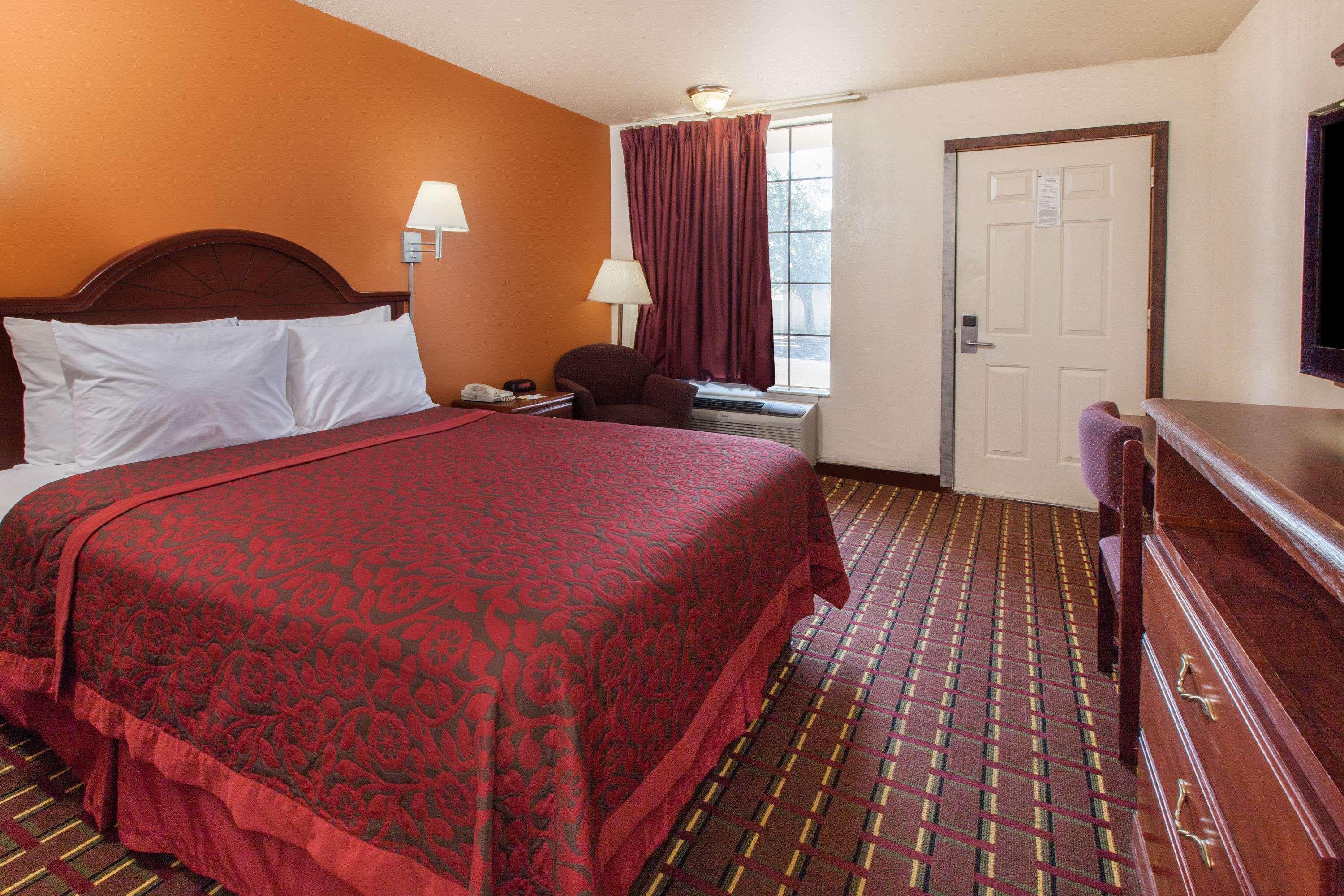 Days Inn By Wyndham El Reno Екстериор снимка
